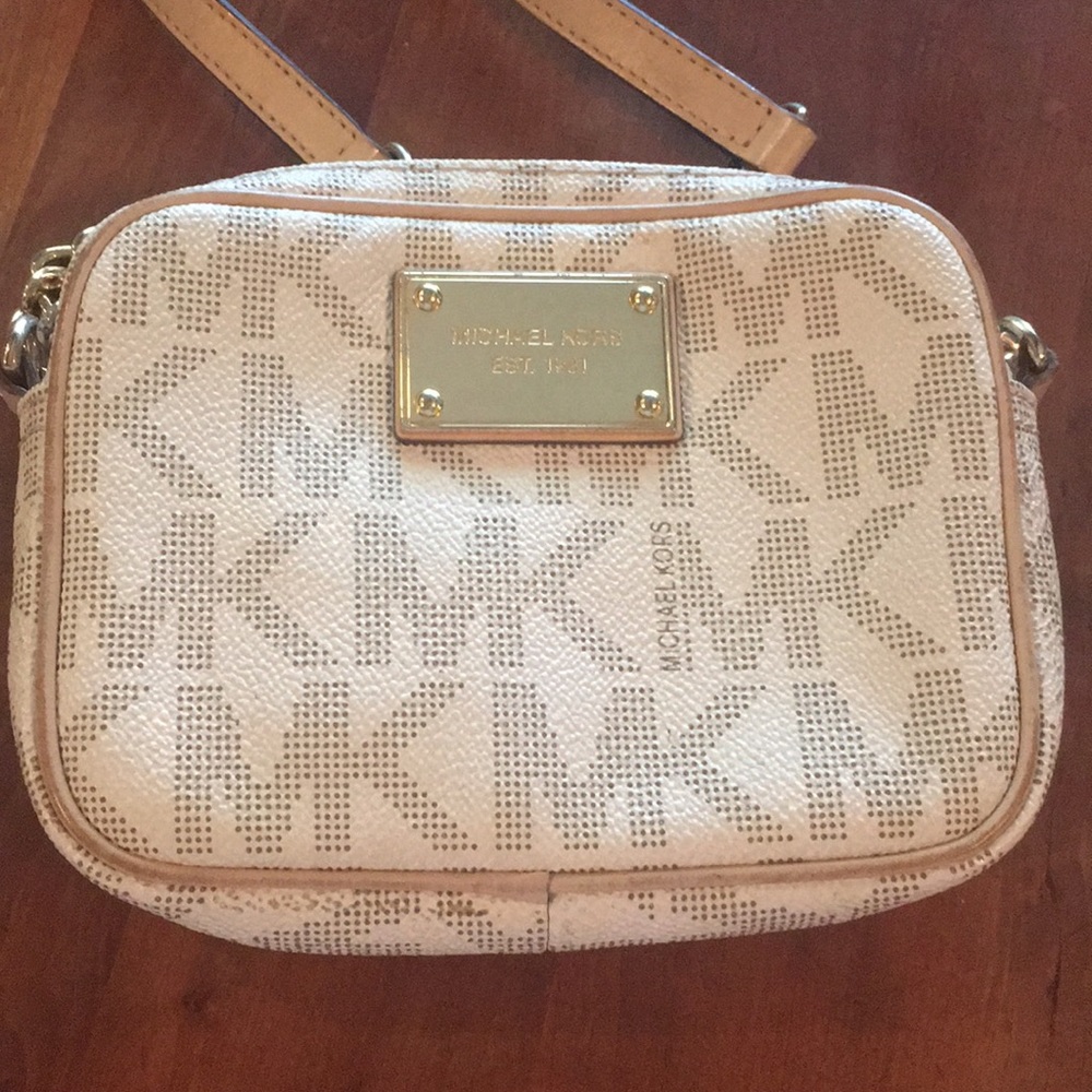 Michael Kors Crossbody